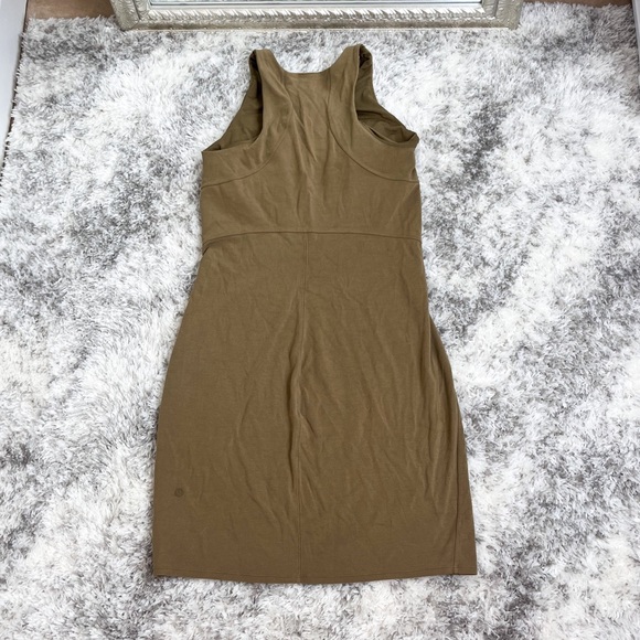 Lululemon Slim-Fit Above-Knee Dress in Artifact Size 8 - Picture 5 of 6